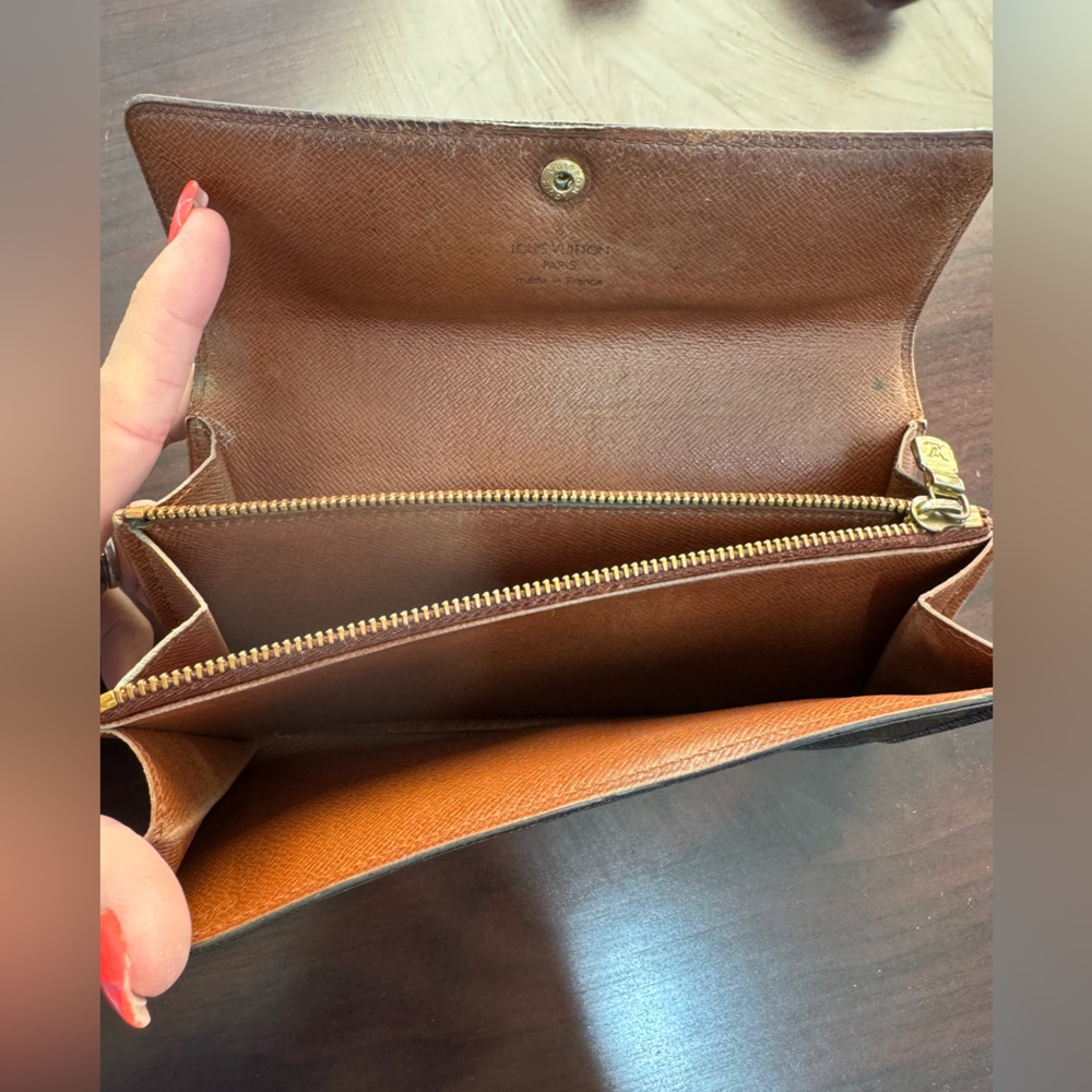 Louis Vuitton Porte Monnaie Monogram Long Wallet - Picture 6 of 8